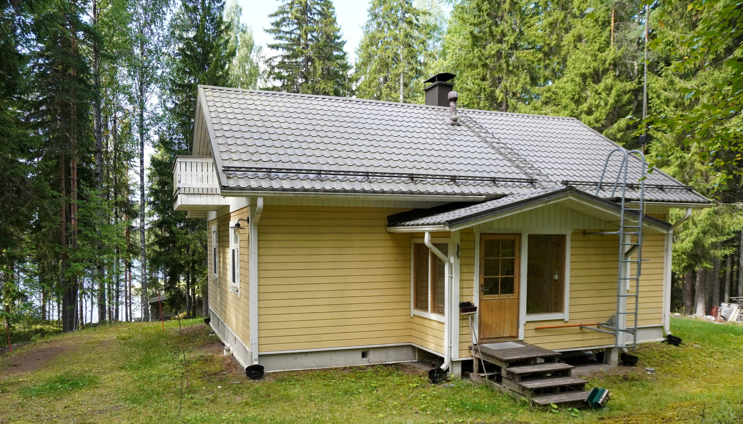 Keltainen mökki